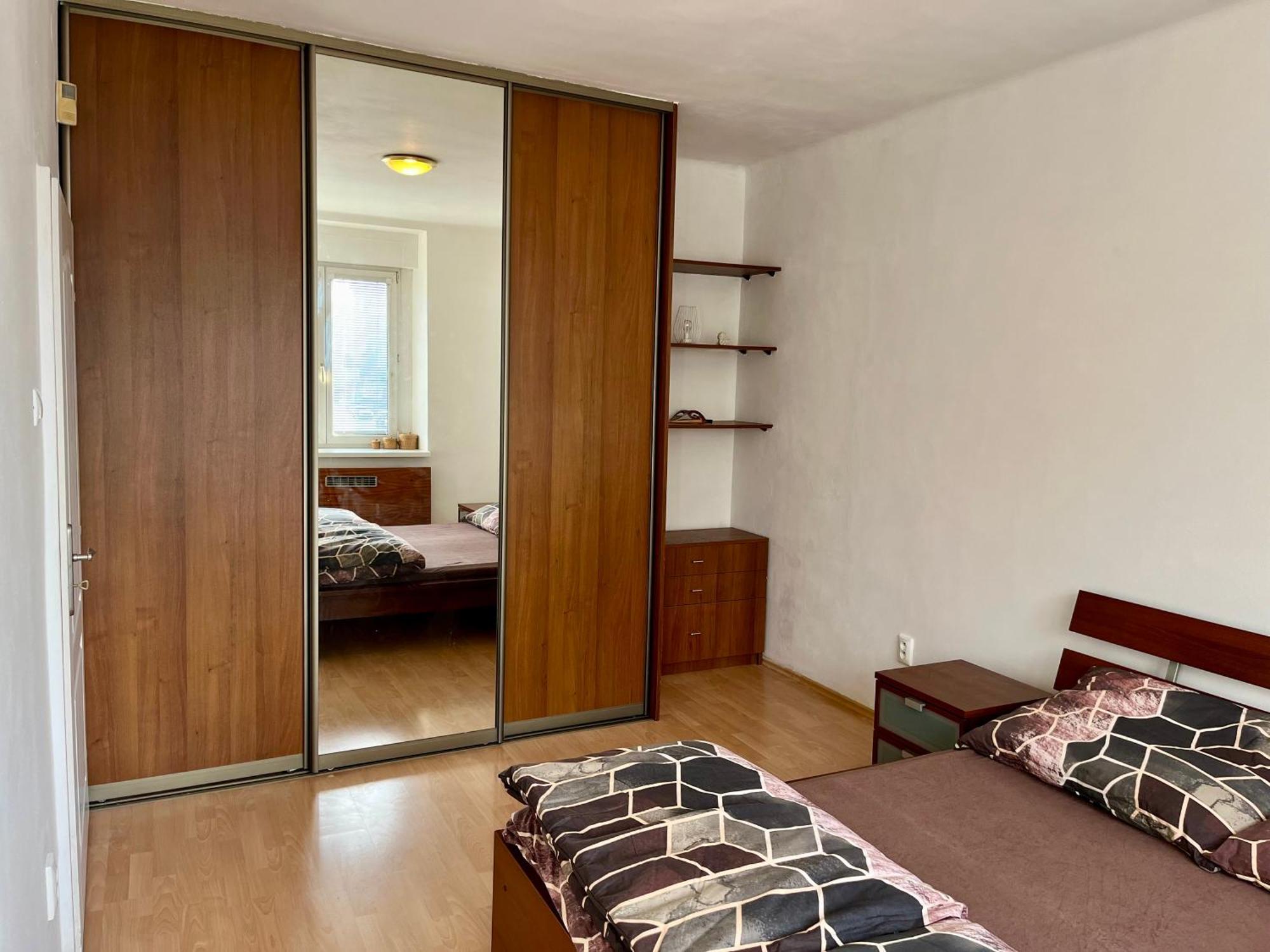 Victory Apartment Bratislava Buitenkant foto